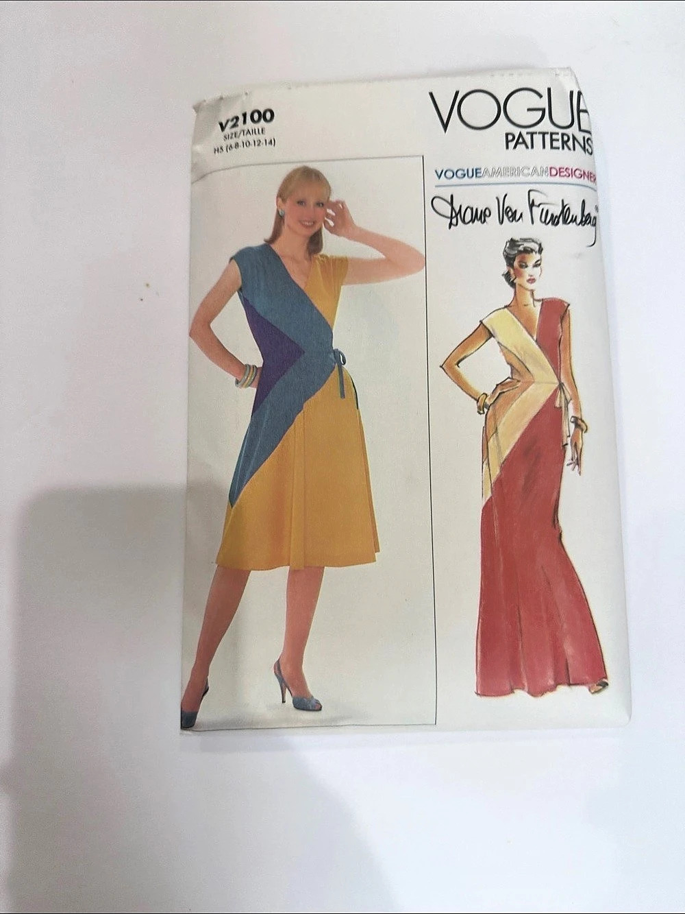 Vogue Patterns V2100 Sewing Pattern Envelope